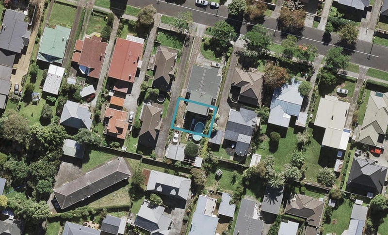 44C Torrance Street, Epsom, Auckland - Carousel 1