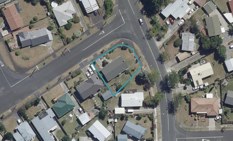 1 Fitzroy Avenue, Fitzroy, Hamilton - Carousel 1