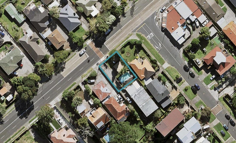 186 Hillsborough Road, Hillsborough, Auckland - Carousel 1