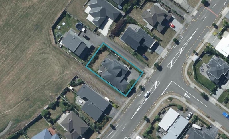 74 Aotea Drive, Aotea, Porirua - Carousel 1