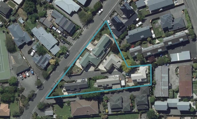 44 Dover Street, St Albans, Christchurch - Carousel 1
