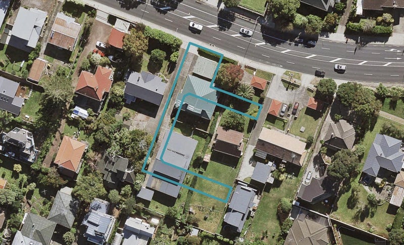 4/12 Onewa Road, Northcote Point, Auckland - Carousel 1