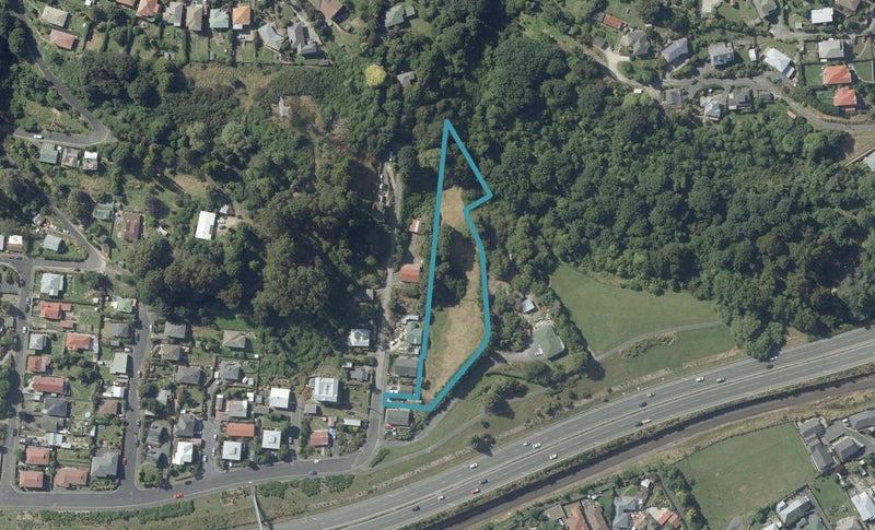 41 Barnes Drive, Caversham, Dunedin - Carousel 1