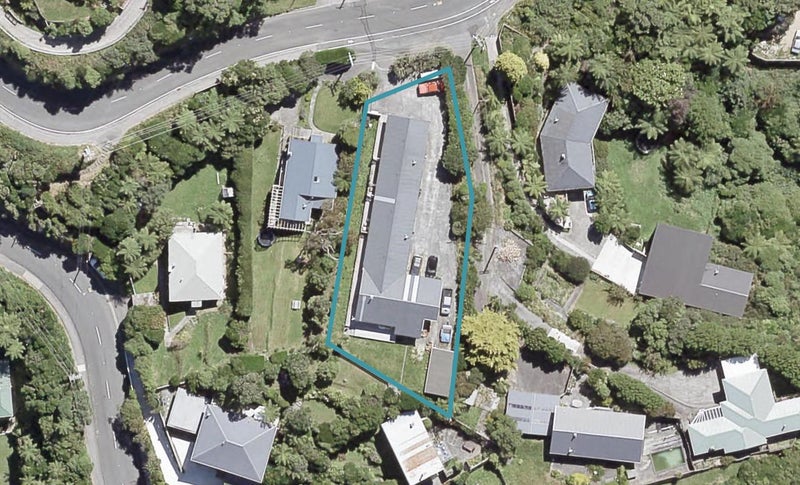 52 Maungaraki Road, Korokoro, Lower Hutt - Carousel 1