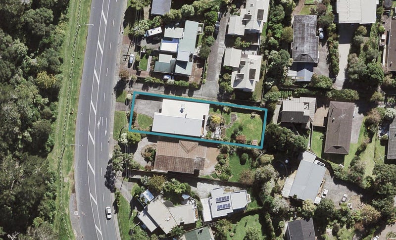 195 Glenfield Road, Hillcrest, Auckland - Carousel 1