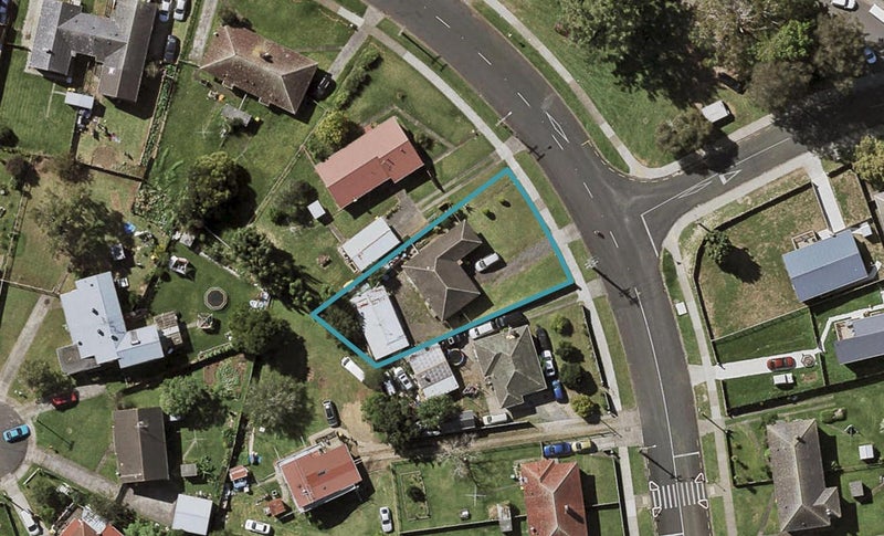 19 Alexander Crescent, Otara, Auckland - Carousel 1