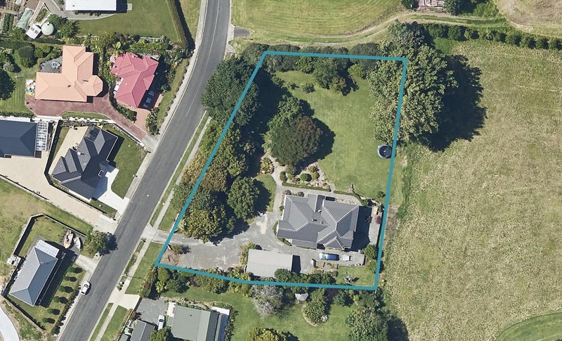 50 Koutunui Road, Athenree, Katikati - Carousel 1