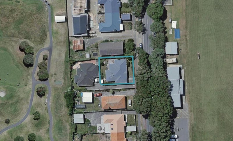 16 Monorgan Road, Strathmore Park, Wellington - Carousel 1