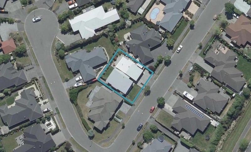 7 Ruahine Place, Parklands, Christchurch - Carousel 1