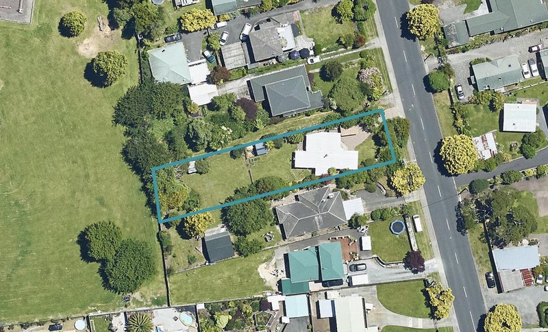 112 Koutu Road, Kawaha Point, Rotorua - Carousel 1