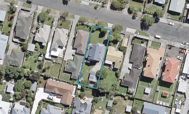 46 Porutu Street, Fairfield, Lower Hutt - Carousel 1