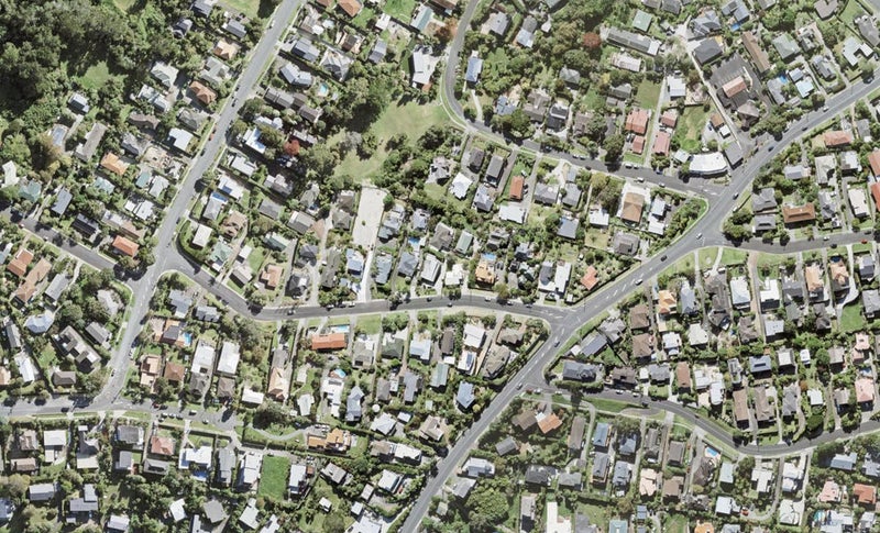 2/9 Mizpah Road, Waiake, Auckland - Carousel 1