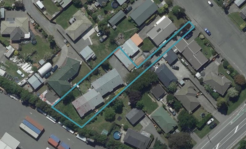 2/3 Skerten Avenue, Hornby, Christchurch - Carousel 1