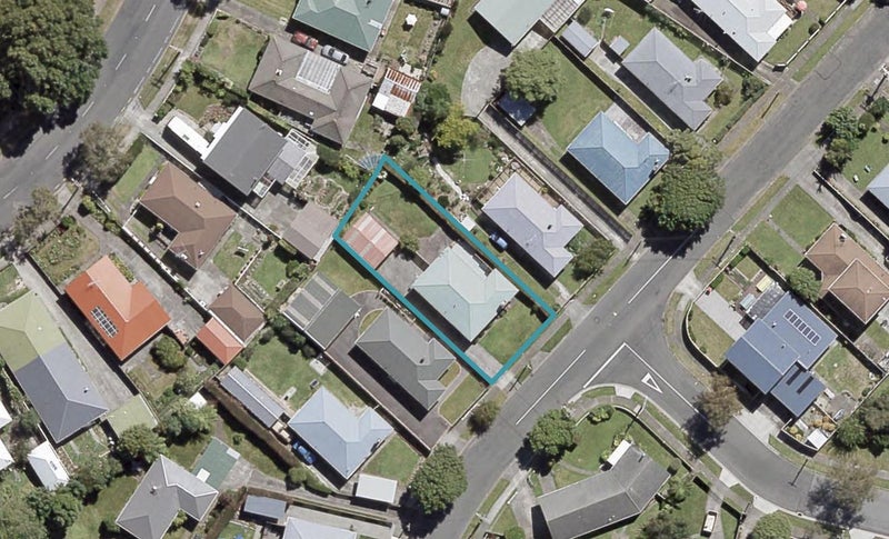 27 Foster Street, Taita, Lower Hutt - Carousel 1