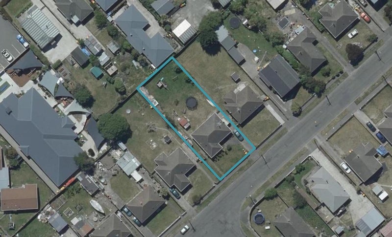 11 Basingstoke Street, Aranui, Christchurch - Carousel 1