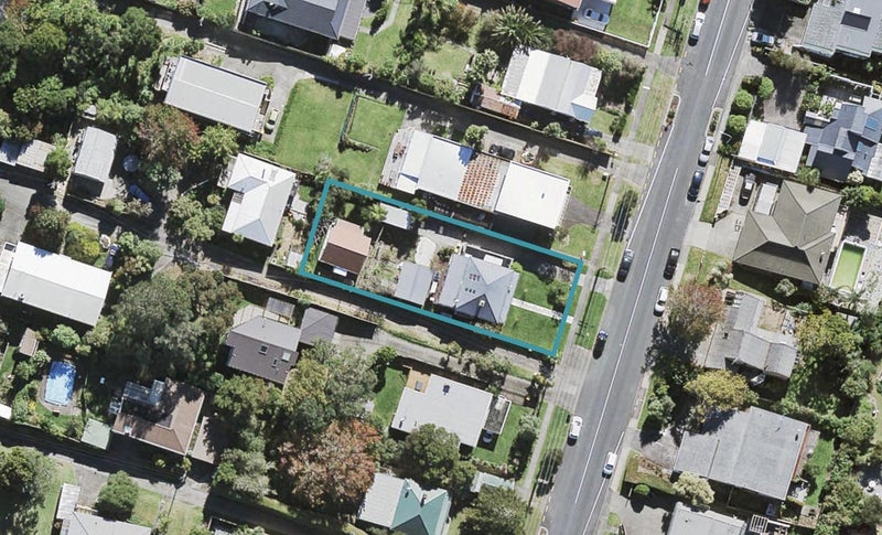 2/0 Balmain Road, Birkenhead, Auckland - Carousel 1