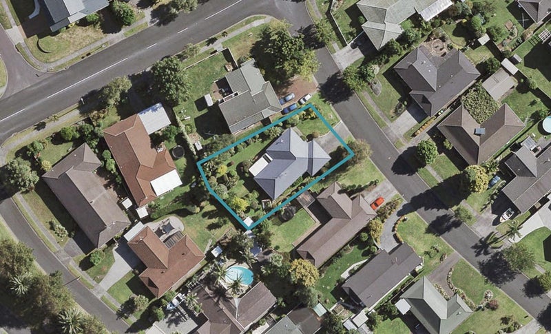 3 Peridot Place, Conifer Grove, Takanini - Carousel 1