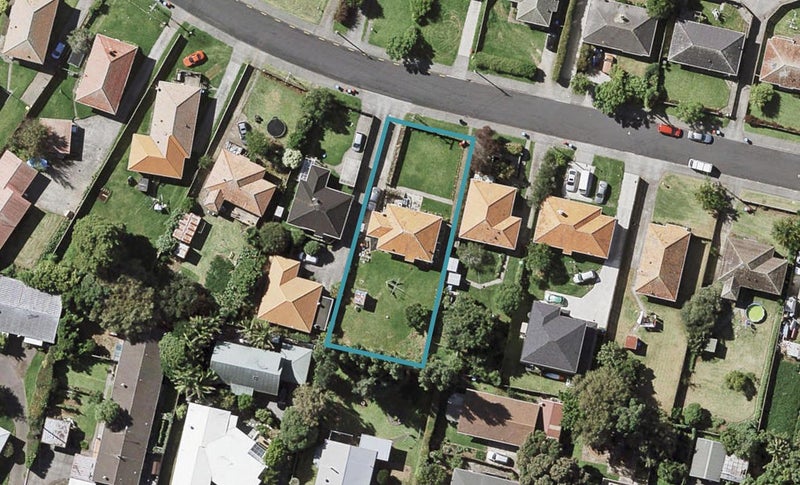 12 Caen Road, Panmure, Auckland - Carousel 1