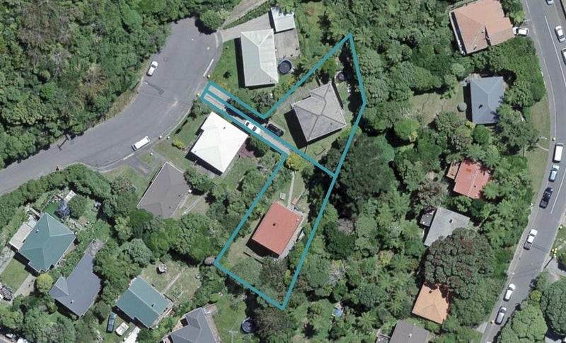 10 Tobruk Street, Karori, Wellington - Carousel 1