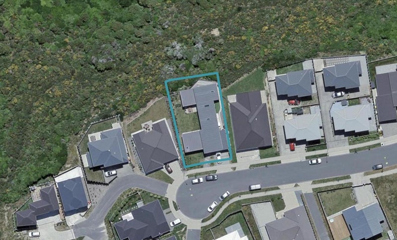 28 Trelawny Terrace, Grenada Village, Wellington - Carousel 1