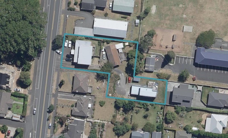 83 Pembroke Street, Hamilton Lake, Hamilton - Carousel 1