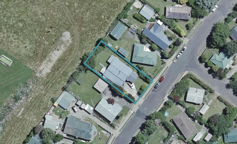21 Churchill Crescent, Featherston - Carousel 1
