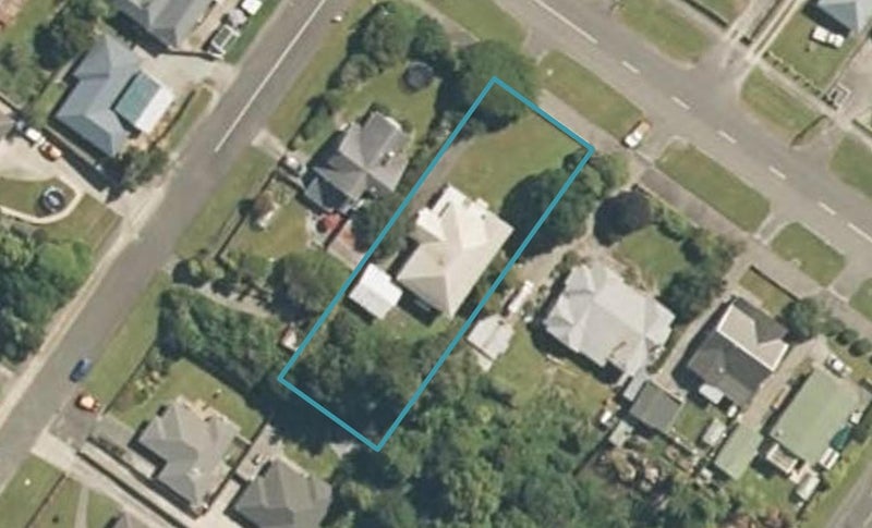 225 Hampden Street, Hokitika - Carousel 1