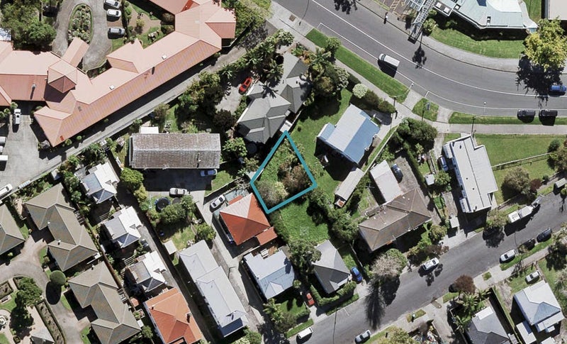 15D Elm Street, Avondale, Auckland - Carousel 1
