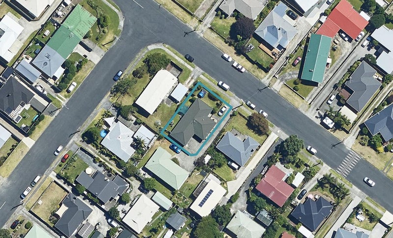 26 Paterson Street, Mount Maunganui - Carousel 1