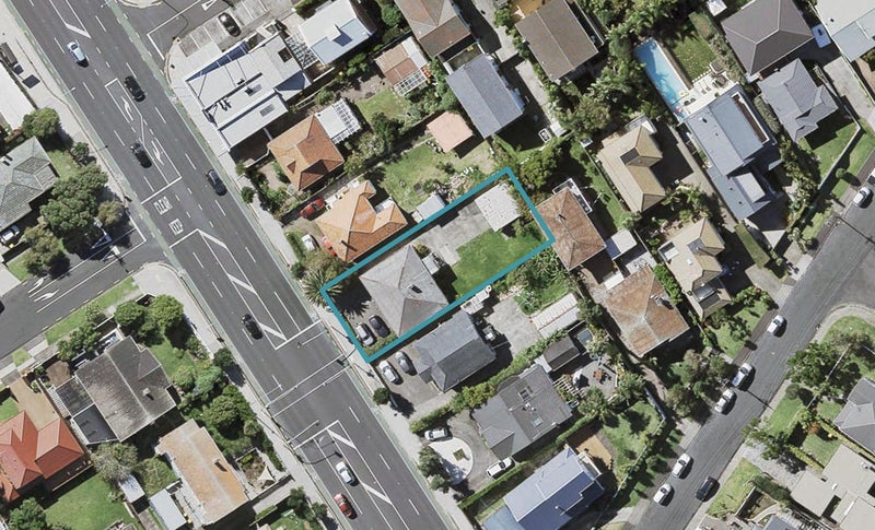 354 Lake Road, Takapuna, Auckland - Carousel 1