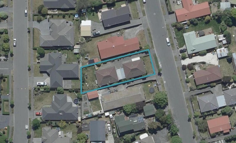 2/99 Royal Park Drive, Parklands, Christchurch - Carousel 1