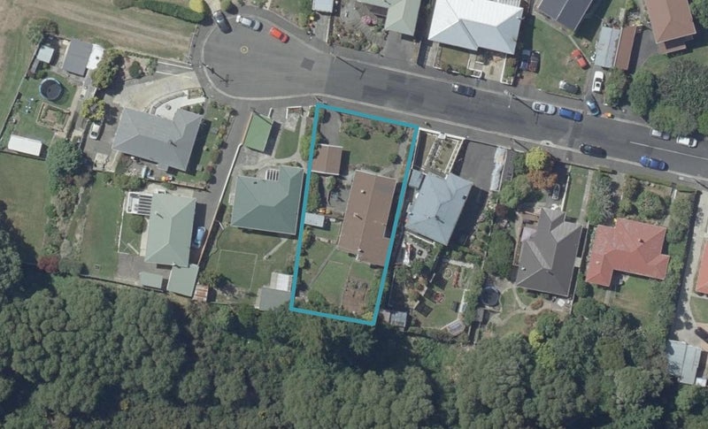 20 Watson Street, Green Island, Dunedin - Carousel 1