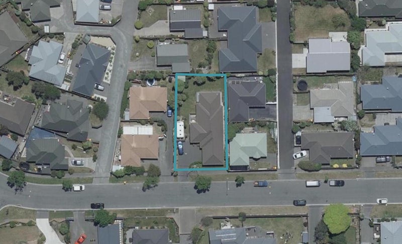 16 Kirsten Place, Parklands, Christchurch - Carousel 1