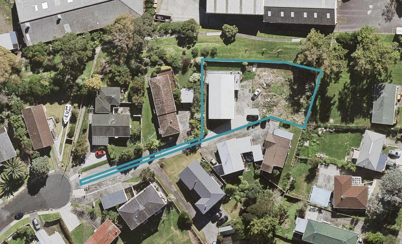 27 Nutsey Avenue, Northcote, Auckland - Carousel 1