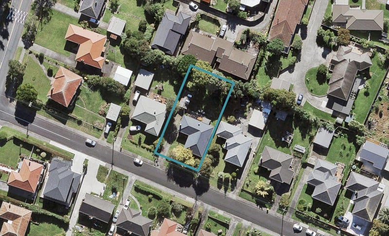 4 Kohekohe Street, New Lynn, Auckland - Carousel 1