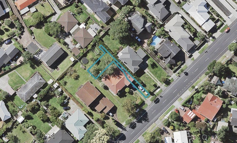 19E Bradbury Road, Botany Downs, Auckland - Carousel 1