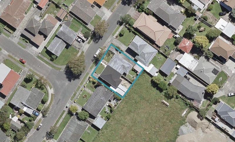 1/12 Chesney Street, Avalon, Lower Hutt - Carousel 1