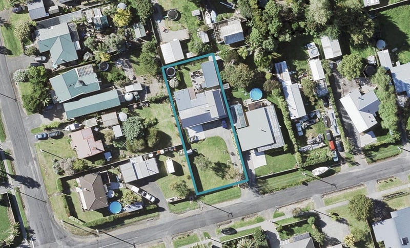 66 Third View Avenue, Beachlands, Auckland - Carousel 1