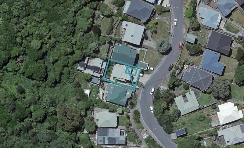 22 Freeling Street, Island Bay, Wellington - Carousel 1