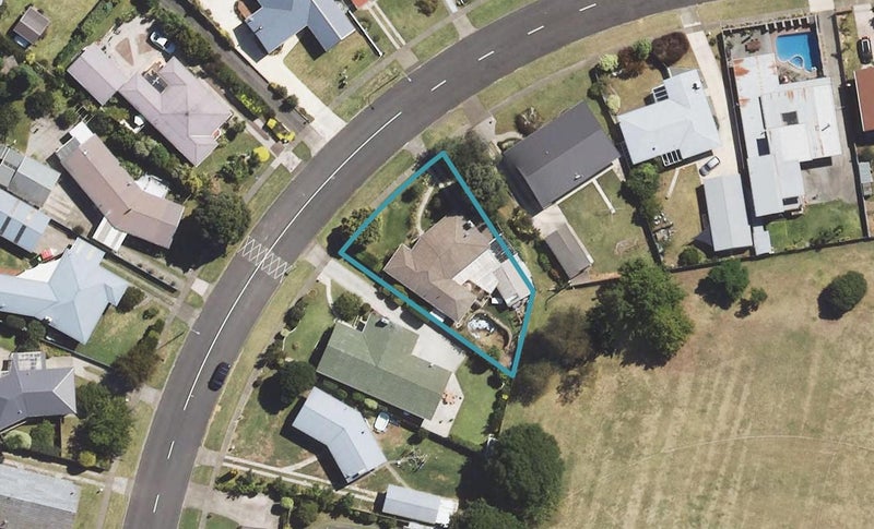 1044 Aberdeen Road, Te Hapara, Gisborne - Carousel 1