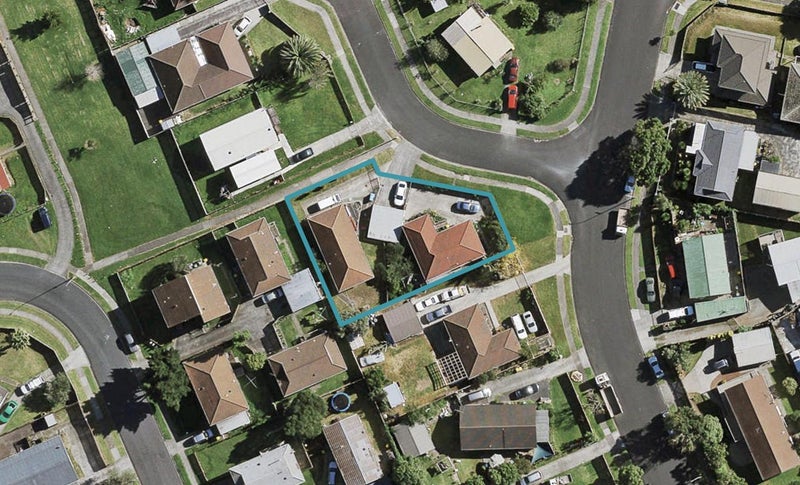 1/27A Trevor Hosken Drive, Wiri, Auckland - Carousel 1