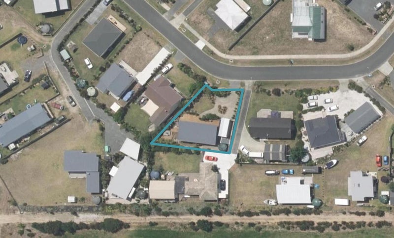 16 Norfolk Drive, Mangawhai Heads, Mangawhai - Carousel 1