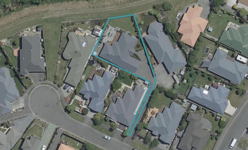10 Langley Place, Belfast, Christchurch - Carousel 1
