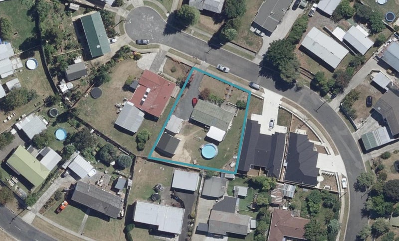 6 Maynard Place, Temple View, Hamilton - Carousel 1