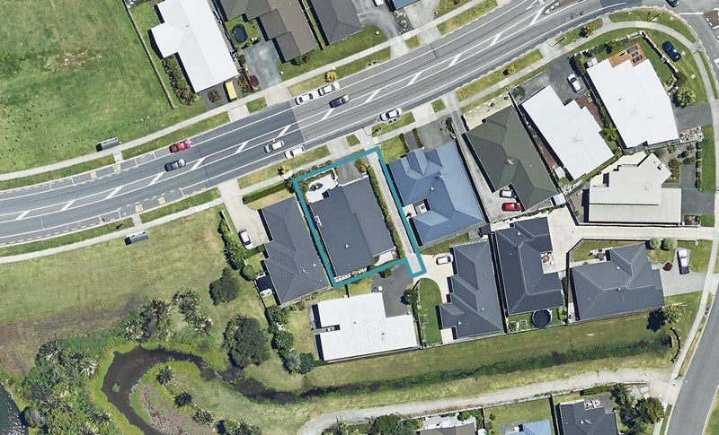 300 Carmichael Road, Brookfield, Tauranga - Carousel 1