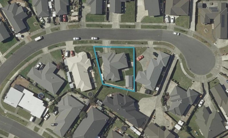 8 Walnut Grove, Kelvin Grove, Palmerston North - Carousel 1