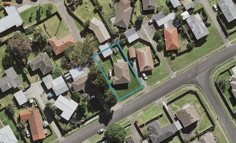 68 Cottingham Crescent, Mangere East, Auckland - Carousel 1