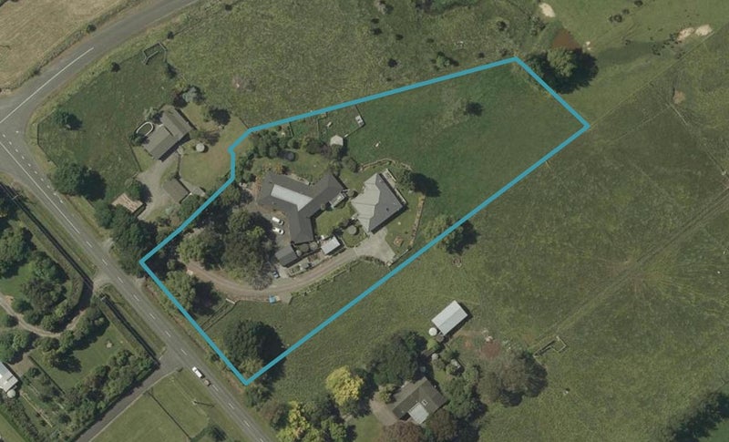 490 Stoney Creek Road, Kelvin Grove, Palmerston North - Carousel 1