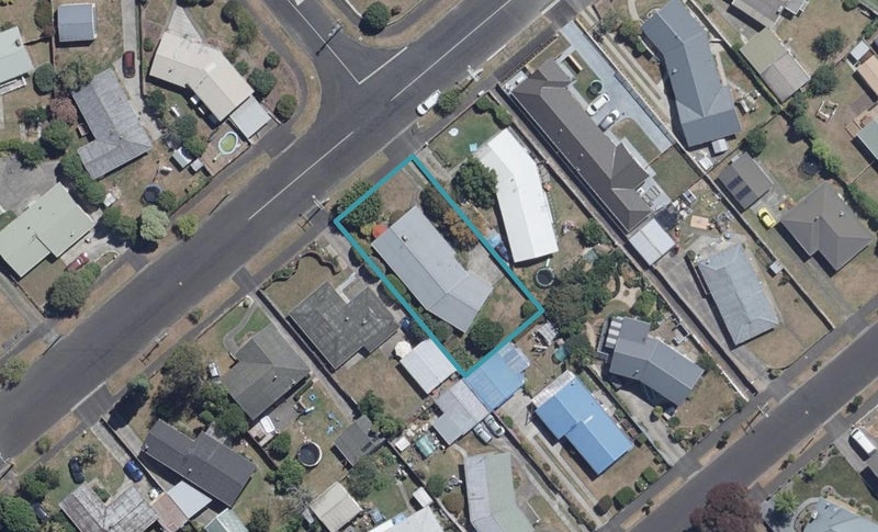 25 Cecil Street, St Andrews, Hamilton - Carousel 1