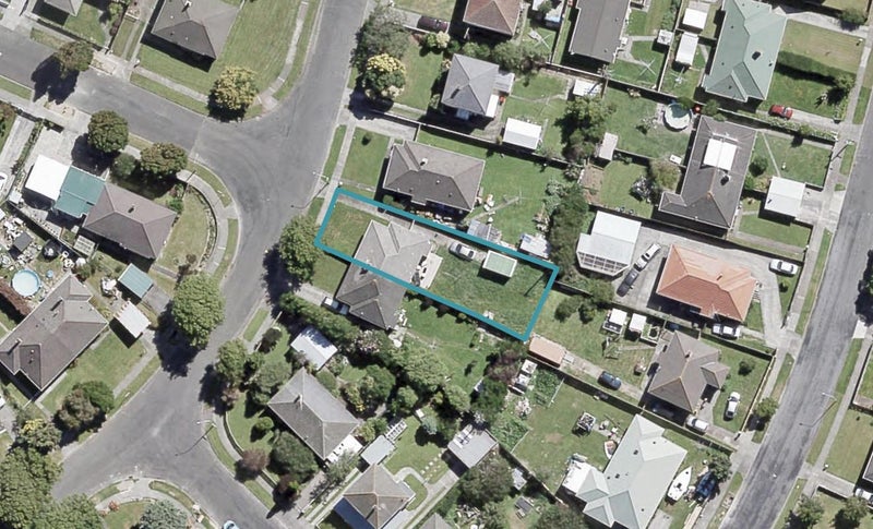 46 Chapman Crescent, Naenae, Lower Hutt - Carousel 1